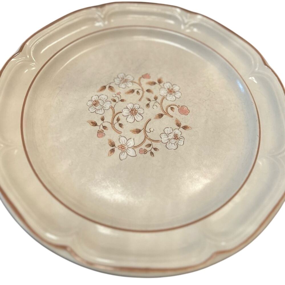 The Covington Edition Idlewild Dinner Plates Cream Set 4 Vintage Cottagecore